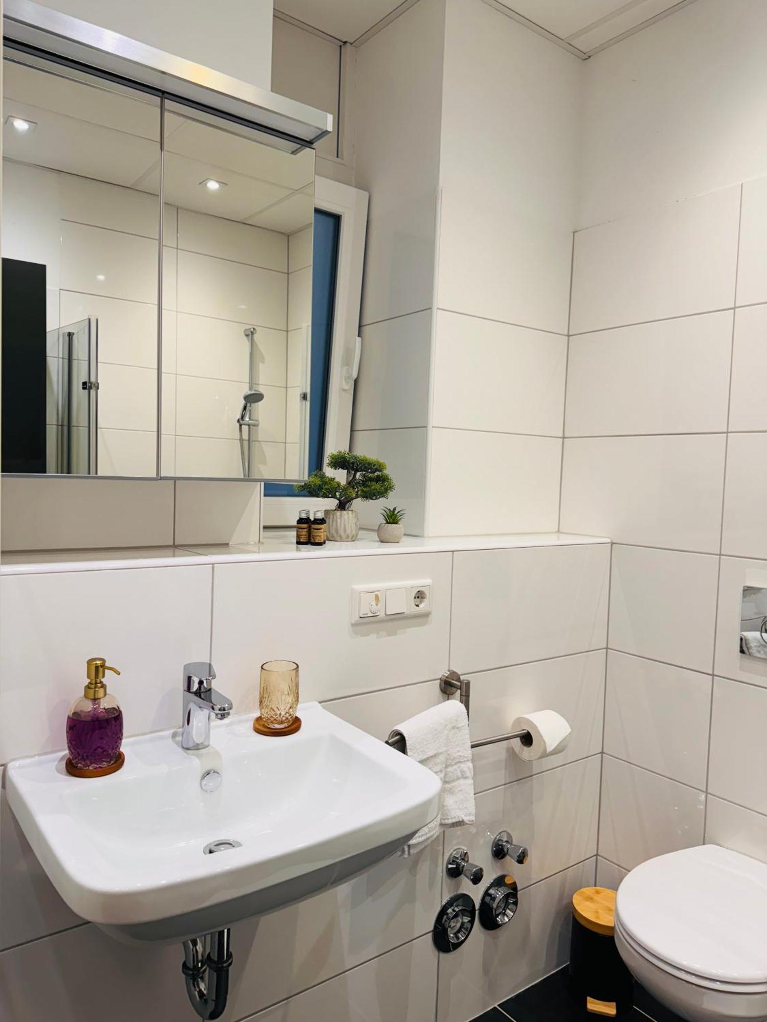 Klassen Stay - Designer Altbau Apartment Mit 2 Zimmer - Naehe Zentrum Und Rhein Koblenz  Eksteriør billede